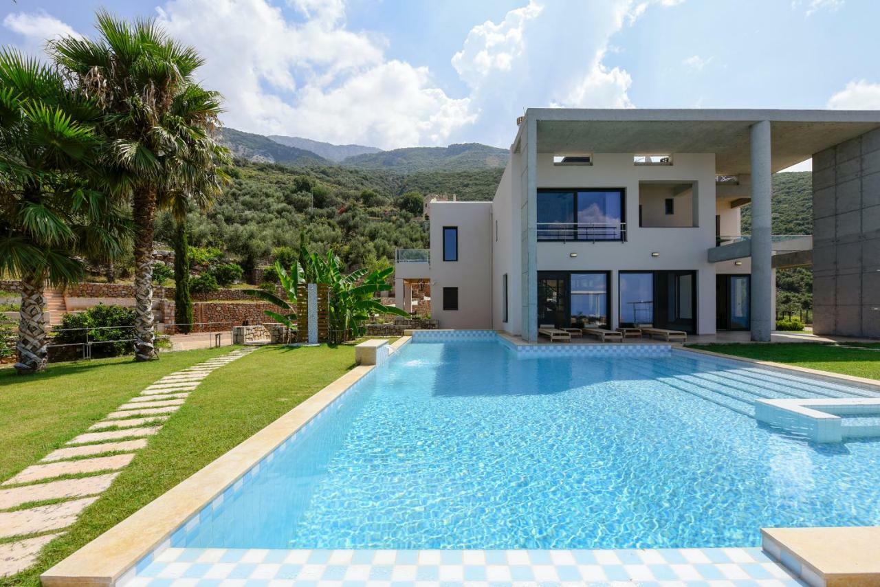 Landmark - Ορόσημο Kalamata Zewnętrze zdjęcie